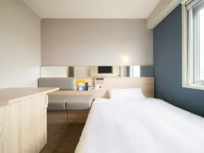 Super Hotel Okinawa Nago - Chambre