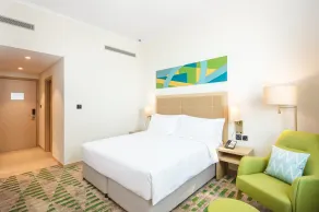 Holiday Inn & Suites - Dubai Science Park by IHG - Room
