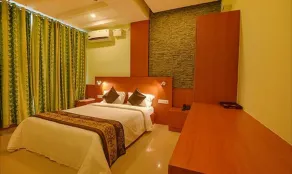 FabHotel The BTM Palace - BTM Layout Nr Gopalan Innovation Mall - Chambre