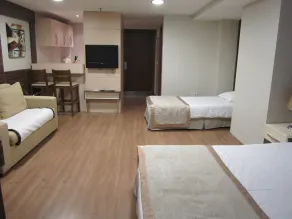 Derpa Suite Hotel - Zimmer