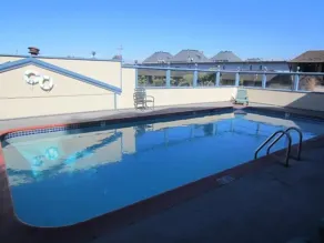 Monterey Fairgrounds Inn - Pool