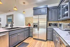 Beautiful Ranch Home w/ Cascade Mountain View - Innvendig