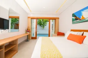 Apple Villa & Suite Seminyak - Ausblick vom Zimmer