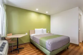 Motel 6-Needles, CA - Chambre