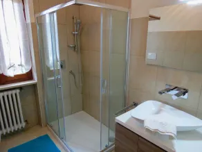 Villa Anastasye Your Lakefront Vacation Rental - Salle de bain