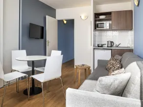 Charmant studio | Avec animaux acceptés - Chambre