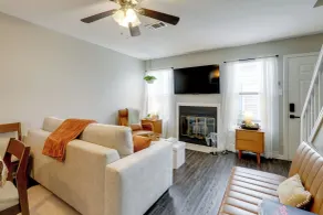 Walk to Park w/ Pond, Trails & More! Sherwood Unit - Innenbereich