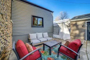 Pet Friendly! Near Casinos & Lake Michigan Beaches - Interior