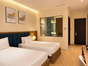 Happy Life Grand Hotel & Rooftop Skybar - Habitación