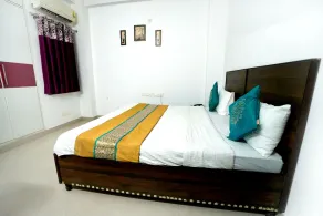 Gupta Residency Near Ajnara Heritage - Chambre