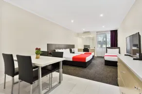 Quality Hotel Manor - Room