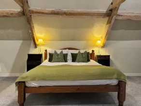 Neeld Arms - Room