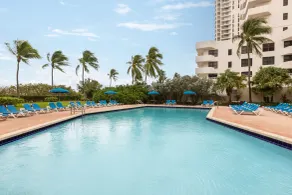 Holiday Inn Miami Beach-Oceanfront by IHG - Piscina