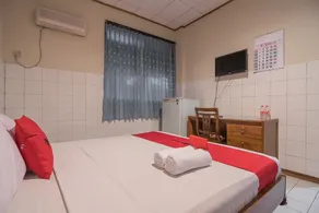 RedDoorz @ Ungaran - Room