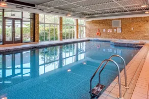 Holiday Inn Swindon by IHG - Piscina