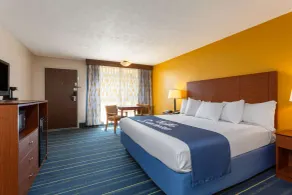 Days Inn by Wyndham Breezewood - Zimmer