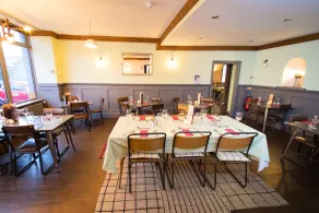 Nik The Greek - Restaurant