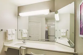 La Quinta by Wyndham Fort Worth North - Salle de bain
