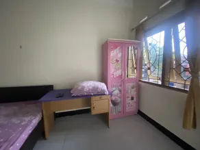OYO Life 93407 Kos Sweta - Room
