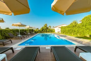 Koulouris Apartments & Studios - Basseng