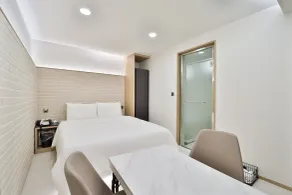 Ytt Hotel - Quarto