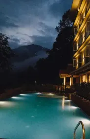 Clarion Hotel De Renees Gangtok - Pool