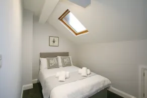 Nelson By The Docks Serviced Apartments by Roomsbooked - Rom