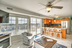 North Wildwood Condo - Beach Across Street! - Intérieur