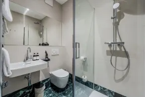 LYV Apartments - Berlin Neukölln - Bathroom