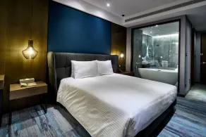 Harbour 10 Hotel - Room