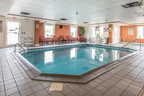 Comfort Suites Richmond - Pool