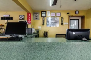 Econo Lodge Winfield - Lobby