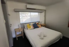 Beachport Motor Inn - Room