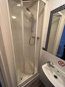 The Commongate Hotels - Bathroom