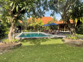 Graha Madesimon - Pool