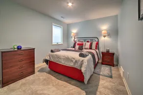 Crystal Lake Home w/ Backyard Lake Access! - Interiør
