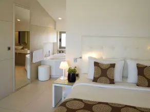 The Ixian Grand & All Suites - Adults Only Hotel - Chambre