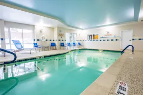 TownePlace Suites by Marriott Gilford - Piscine