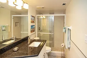 Sunrise Resort 303 - Bathroom
