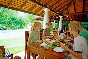 The Villa Green Inn - Restaurant