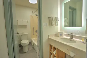 Hotel Carolina - Bathroom