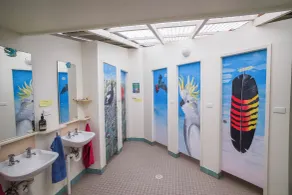 YHA Pittwater Eco, Sydney - Bathroom