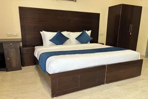 Atulya Green - Near Mahindra Sez - Chambre