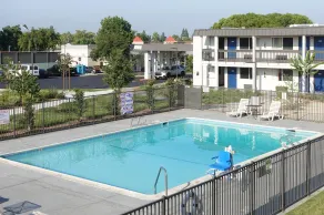 Motel 6-Claremont, CA - Piscine