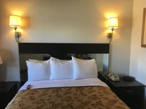 Pacific Heights Inn - Zimmer