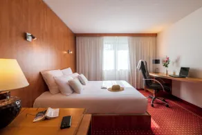 CERISE Bordeaux Mérignac Aéroport - Zimmer