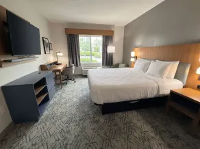 Country Inn & Suites by Radisson, Lima - Room