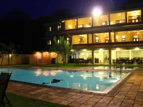 Lavendish Okrin Hotel - Piscine