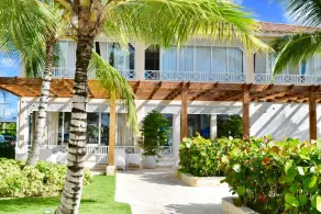 Bayahibe Cadaquez Caribe Beachfront Apt next to Dreams & Catalonia Resorts  - Reception