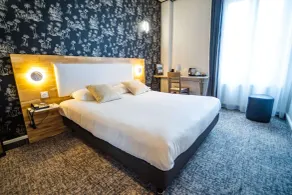 Royal Hôtel Troyes - Chambre